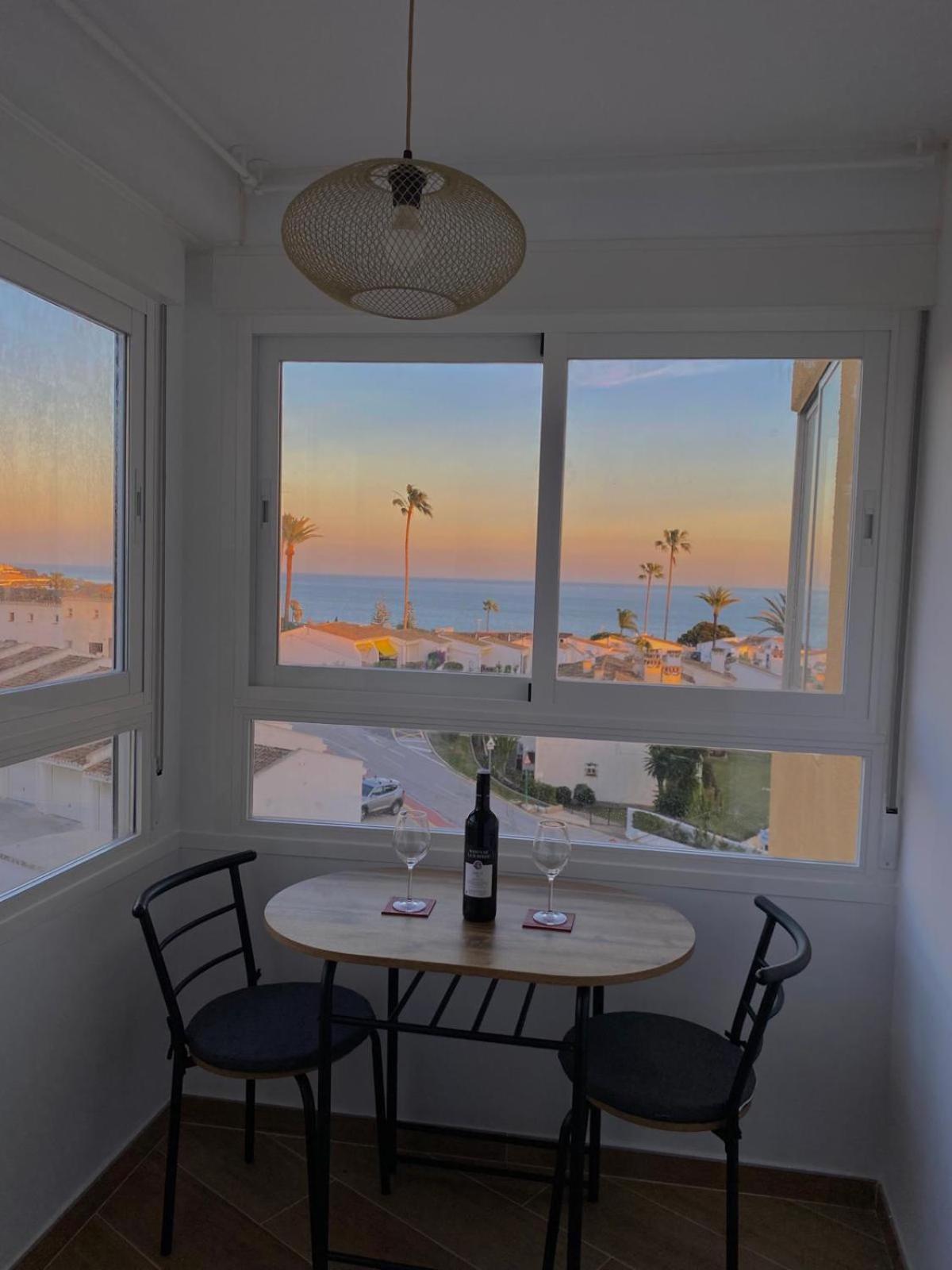 Ferienwohnung Sea View La Cala Málaga Exterior foto